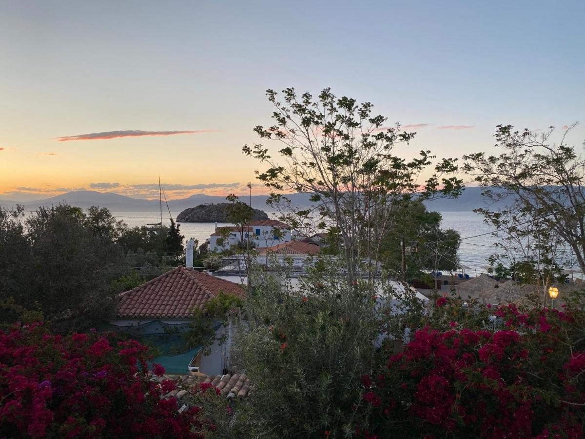 Horizon * Hydra (Saronic Islands)